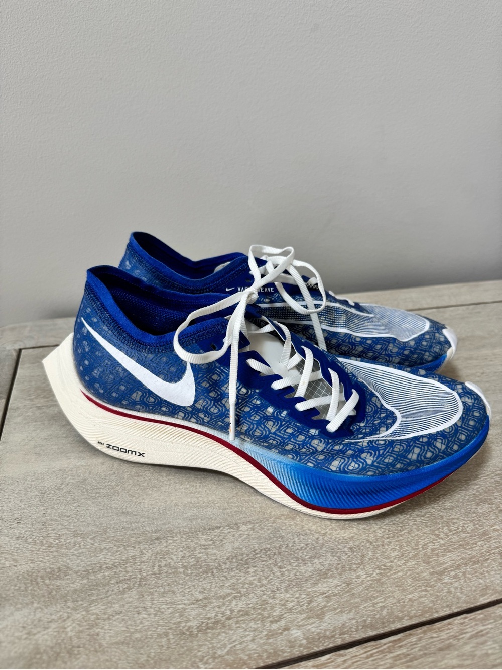 Nike Vaporfly Next % Blue Ribbon Sports Men’s 8/Women’s 9.5